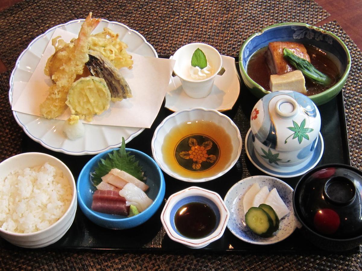 Hotel Fukushima Green Palace Экстерьер фото